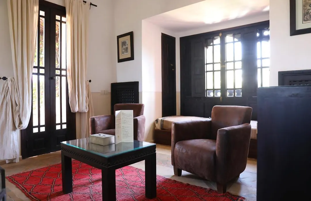 Villa Le Perroquet Bleu-1